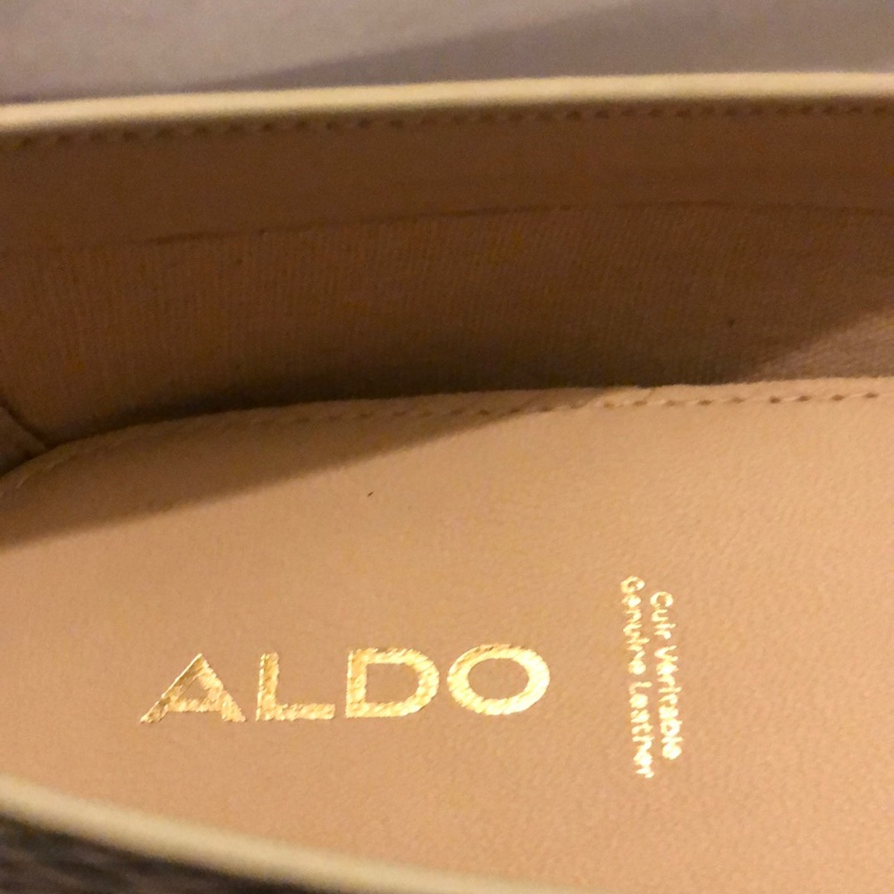 Women brand new light weight shoes - Picture 7 of 9